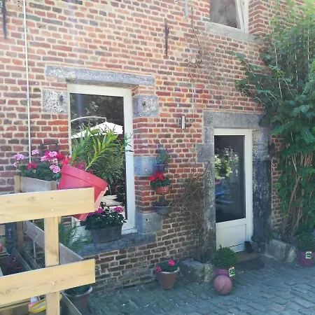 Bed & Breakfast A Part Crespin (Nord)